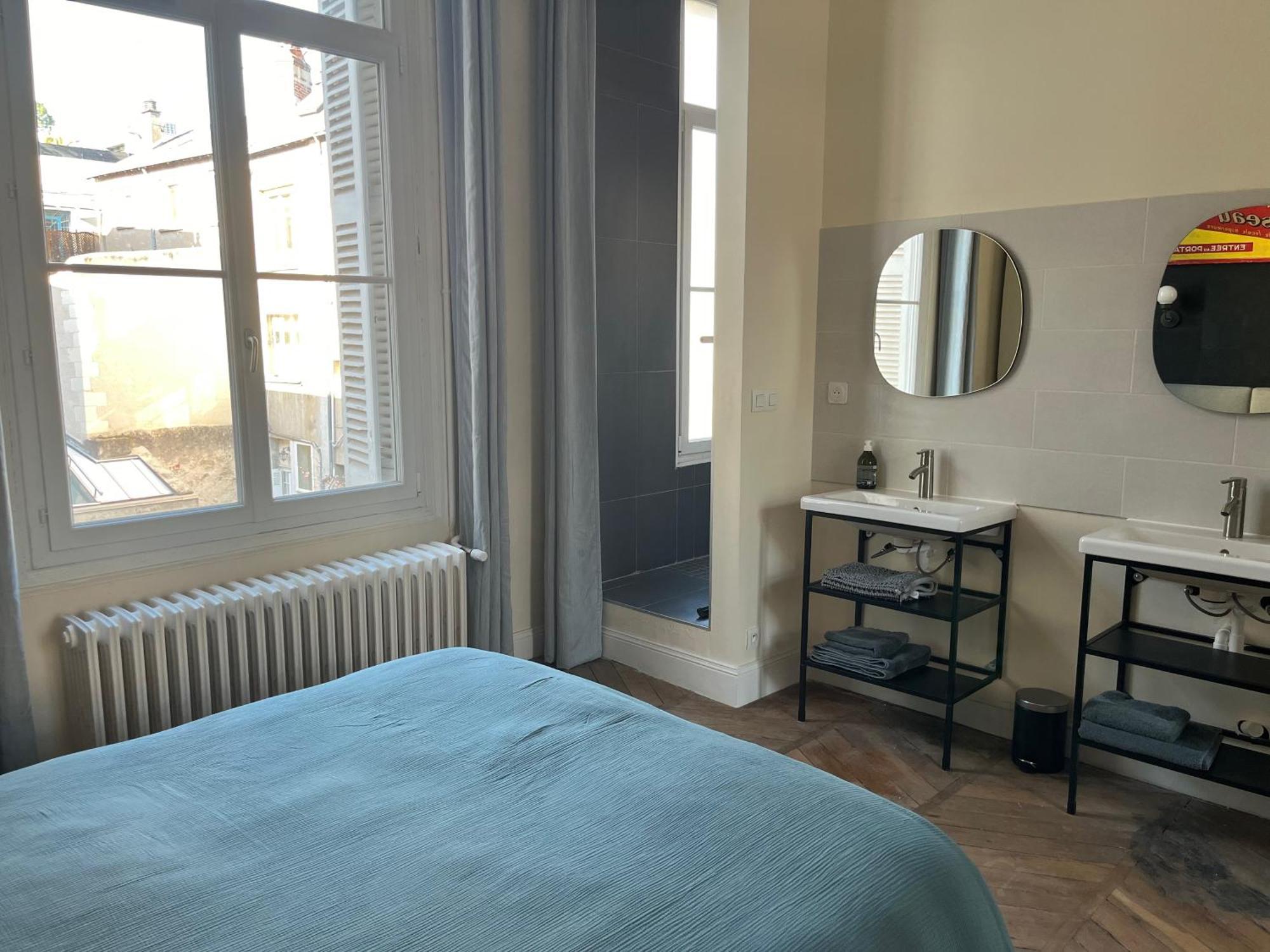 Une Escapade Au Coeur De Tours Extérieur photo
